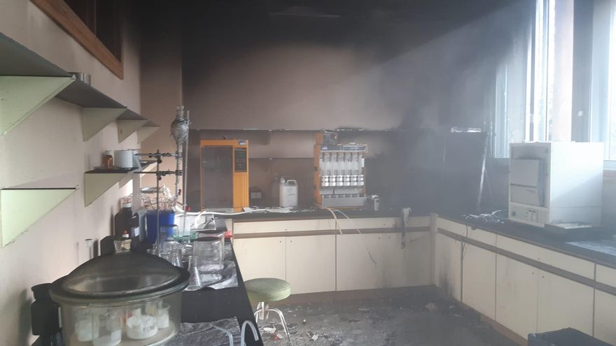 Incendio en la Facultad de Farmacia de la ULL
