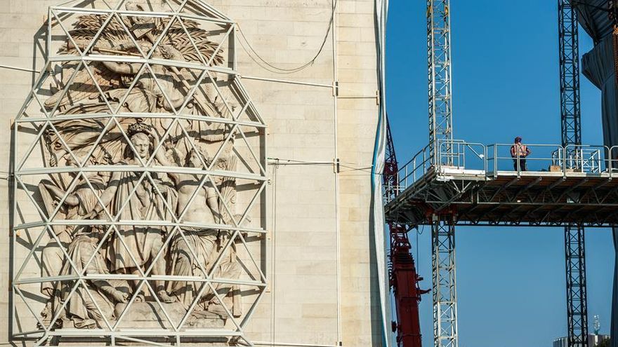 Estructuras de protección realizadas para la ocasión