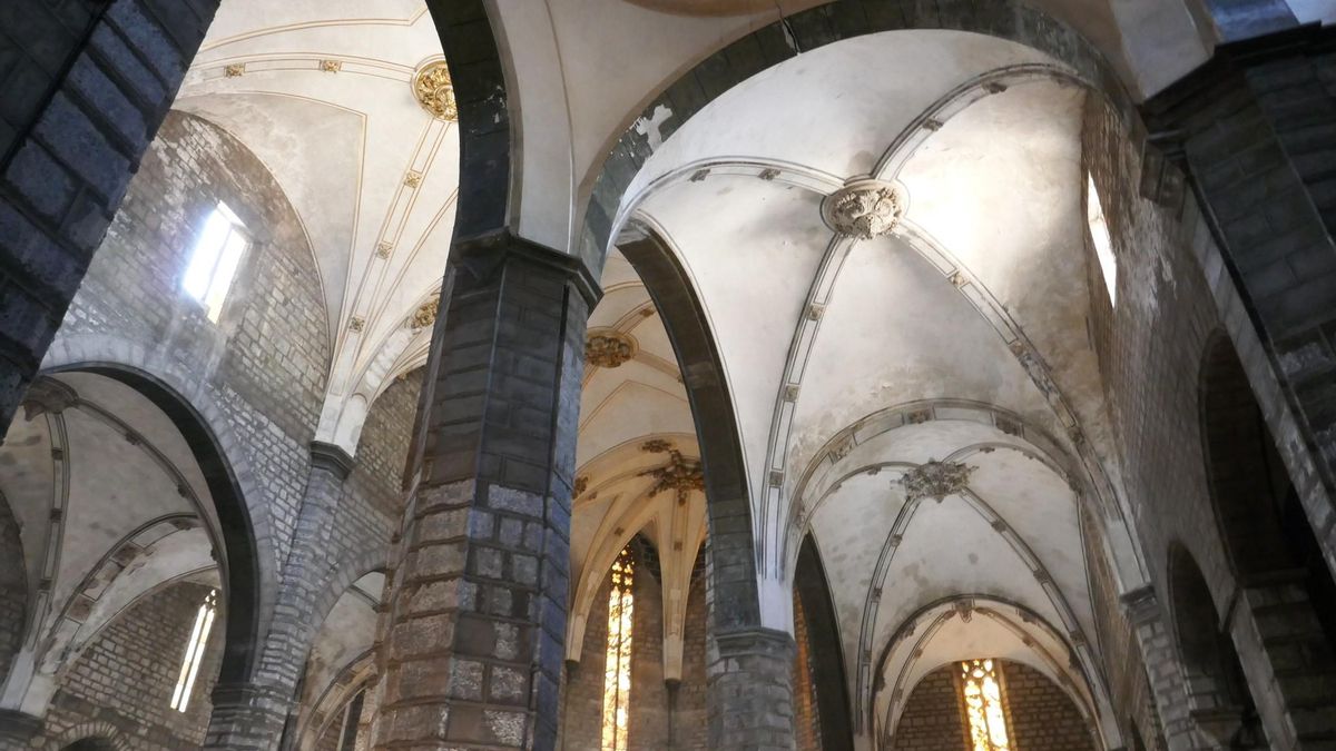 Arcos góticos de la Iglesia de Santa María de Sagunto.