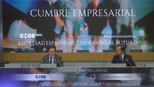 El presidente de la CEOE, Antonio Garamendi, junto a Carlos Rus, presidente de Alianza de la Sanidad Privada Española (ASPE).