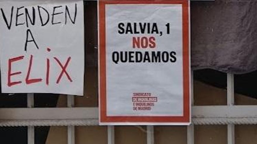Una cooperativa ecológica con 25 años en Tetuán planta cara el fondo que ha echado al resto de vecinos del edificio