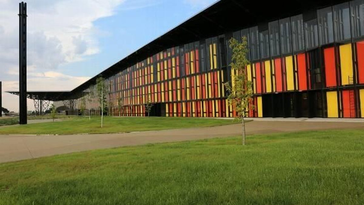 El exterior del Palacio de Exposiciones de León.