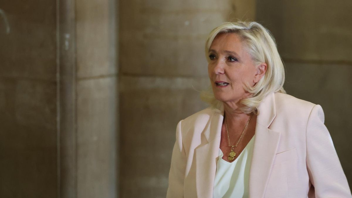 Marine Le Pen a su llegada al tribunal de París que ha confirmado la sentencia contra ella, el 7 de julio de 2026.