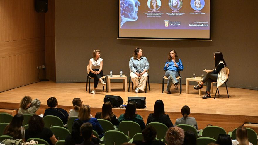 “Las redes son la vida real y recibir mensajes de odio puede llevar a problemas muy graves”: expertas hacen hincapié en los peligros del acoso en la red