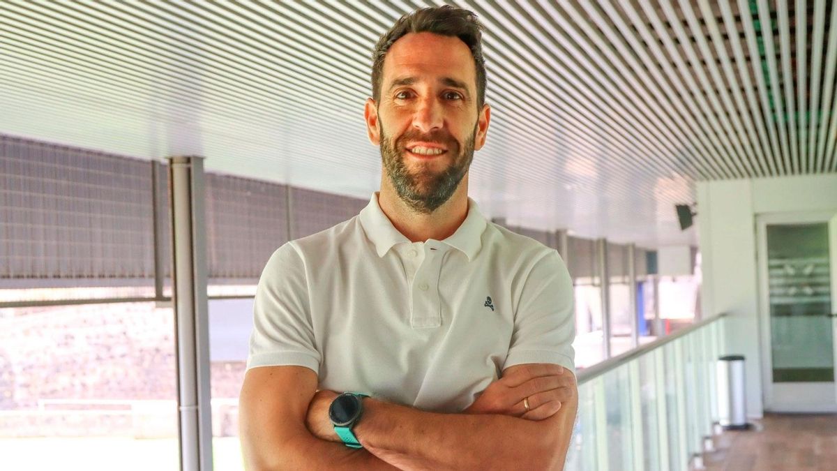 Carlos Ruiz deja el CD Tenerife “con la cabeza bien alta y muy feliz”