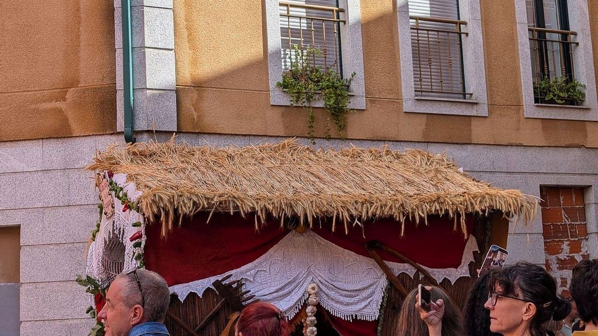 Pendones y Carros Engalanados en las Cantaderas 2026 de San Froilán