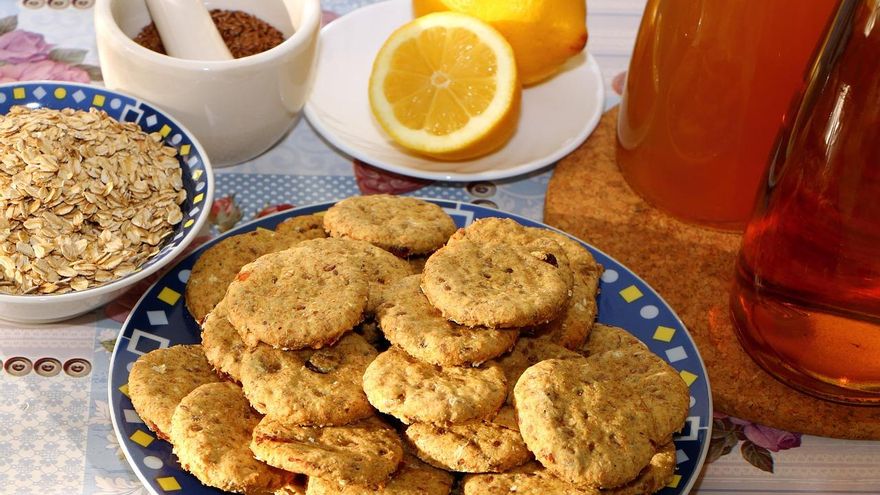 Galletitas de limón sin azúcar ni harina: una receta sencilla y rápida para acompañar el café y los postres