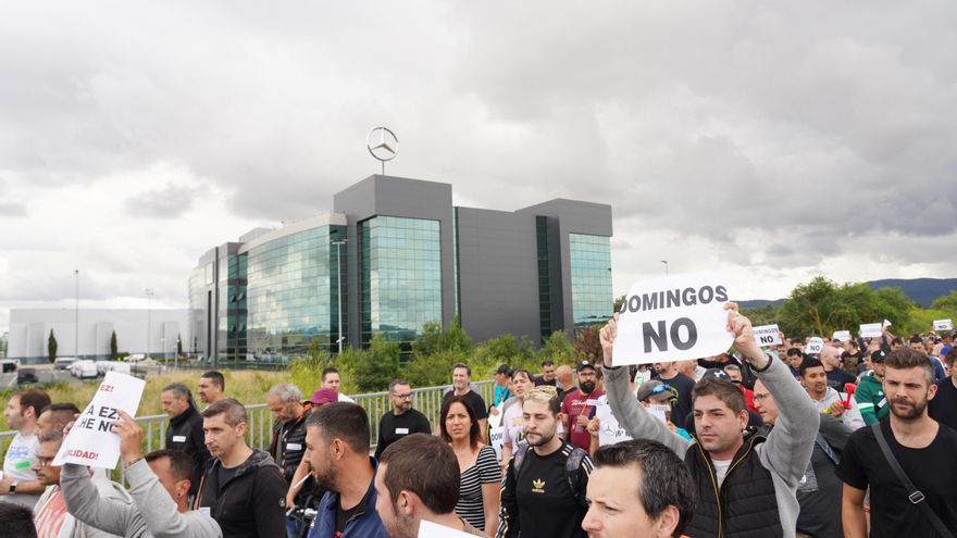 La plantilla de Mercedes-Benz votará una subida salarial propuesta por la empresa y avalada por la mayoría sindical