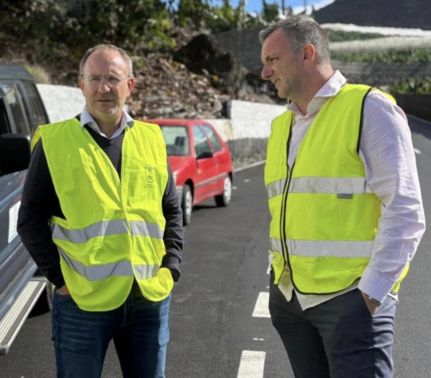 Sergio Rodríguez, presidente del Cabildo de La Palma, y David Ruíz, alcalde de la Villa y Puerto de Tazacorte.