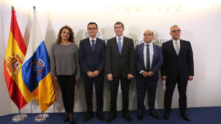 Fotogalería | Toma de posesión de los nuevos consejeros del Gobierno de Canarias