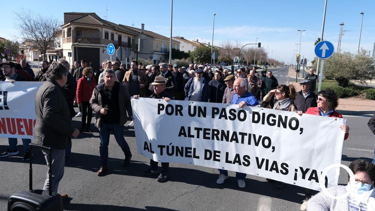 El Gobierno vuelve a pedir un convenio entre Adif y el Ayuntamiento de Córdoba para acometer la pasarela de Villarrubia