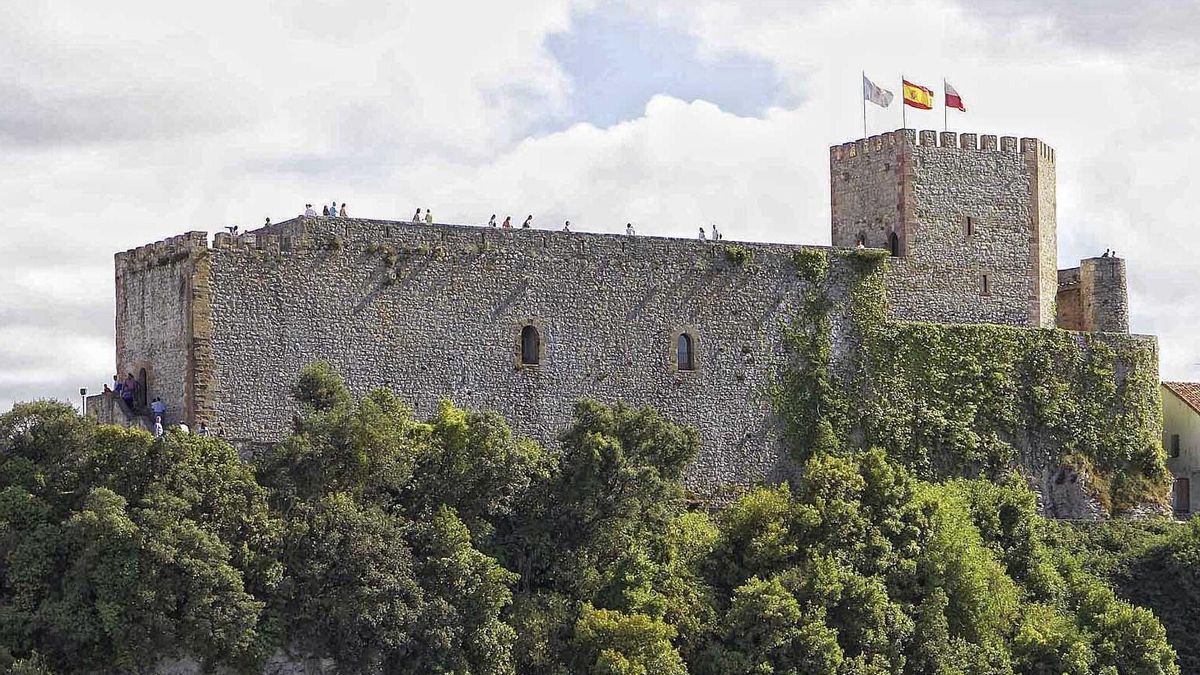 Castillo del Rey de San Vicente de la Barquera.