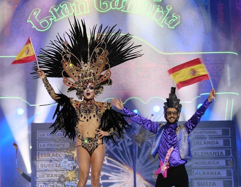 Drag La Tullida, con la fantasía '¡Ay, Fefa! Que los doce puntos son para?'