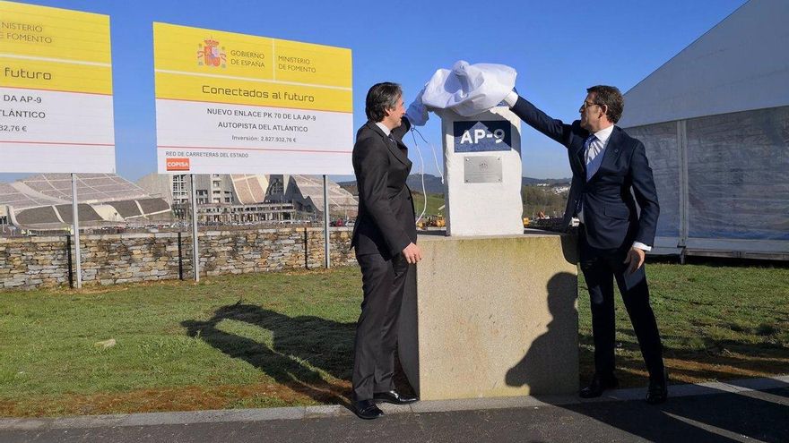 El PP y el traspaso de la gran autopista gallega: Rajoy lo vetó tres veces pero ahora se lo exigen a Sánchez en campaña