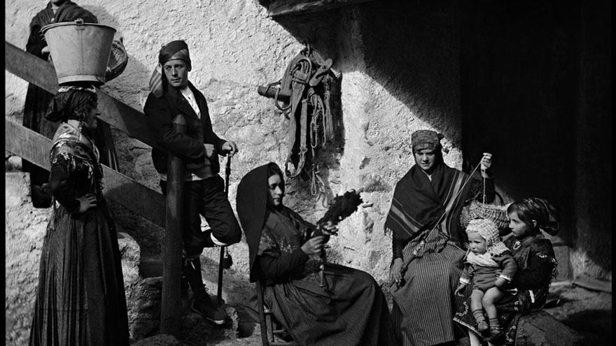 Ricardo Compairé, el 'retratista' del Alto Aragón que se paseaba por el Pirineo con un equipo fotográfico de 40 kilos