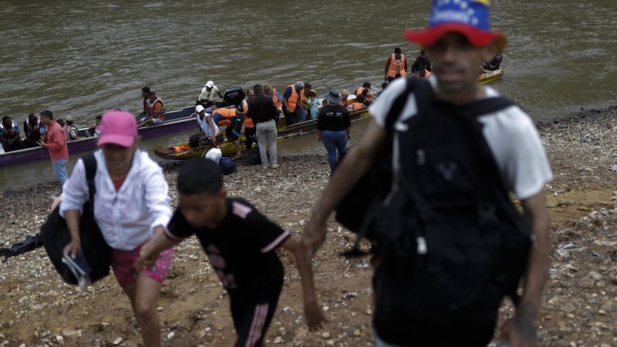 Flujo de migrantes que entran a Panamá por la selva del Darién cae un 96%, hasta los 2.637