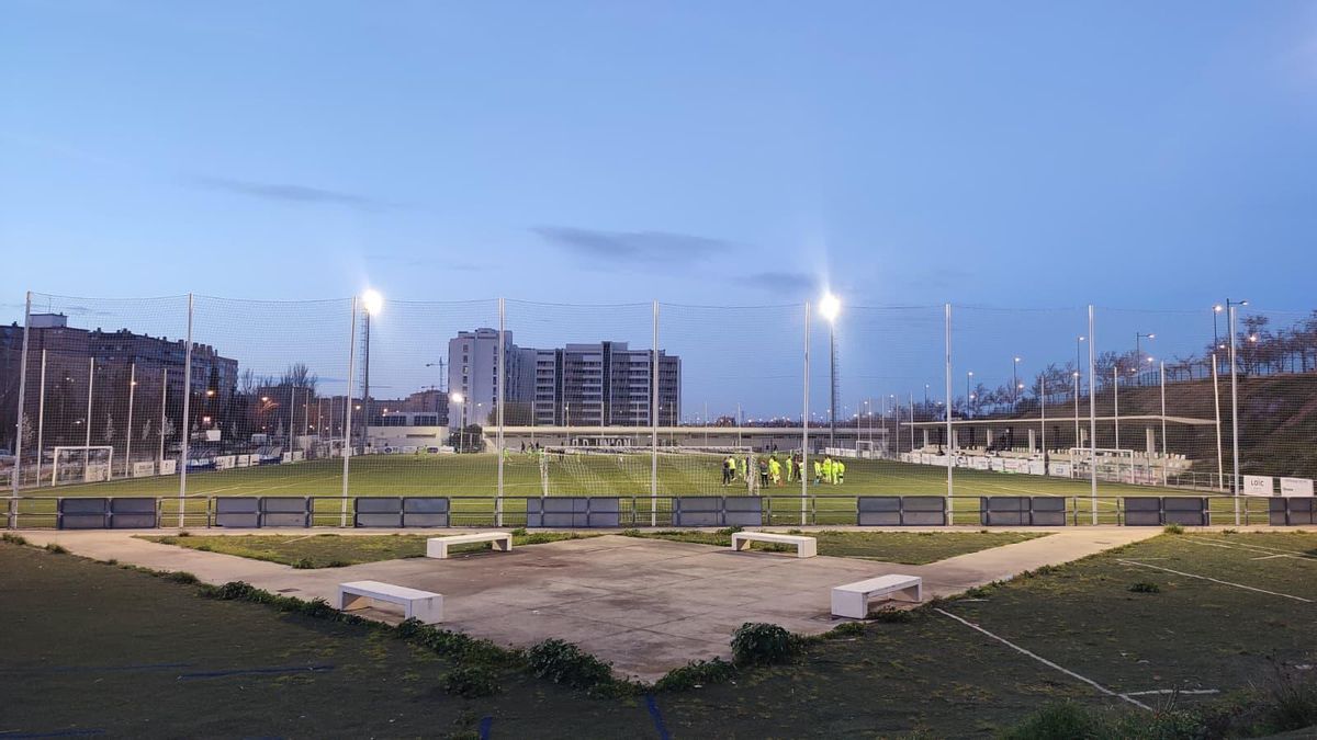 Un campo de fútbol en Zaragoza.