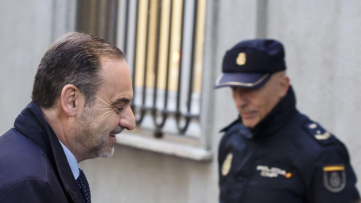 El último abogado de Ábalos renuncia a su defensa porque no ha cobrado los honorarios