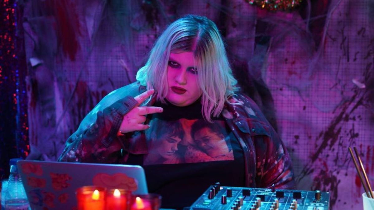 La edil de Cultura de Madrid defiende contratar a 'Soy una pringada', a la que Vox llama "proetarra", para no hacer "listas negras"