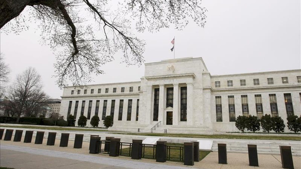 La Fed anticipa subidas graduales de los tipos de interés durante "uno o dos años" más