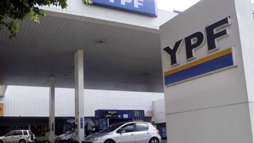 Debutaron los surtidores habilitados por YPF para el autodespacho de nafta un 5% más barata