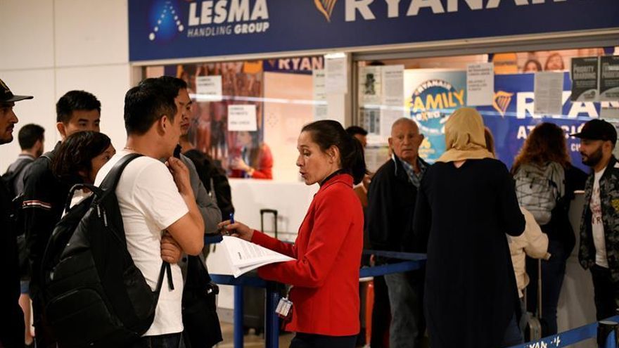 Italia no permite a Ryanair y a Wizz Air cobrar por el equipaje de mano