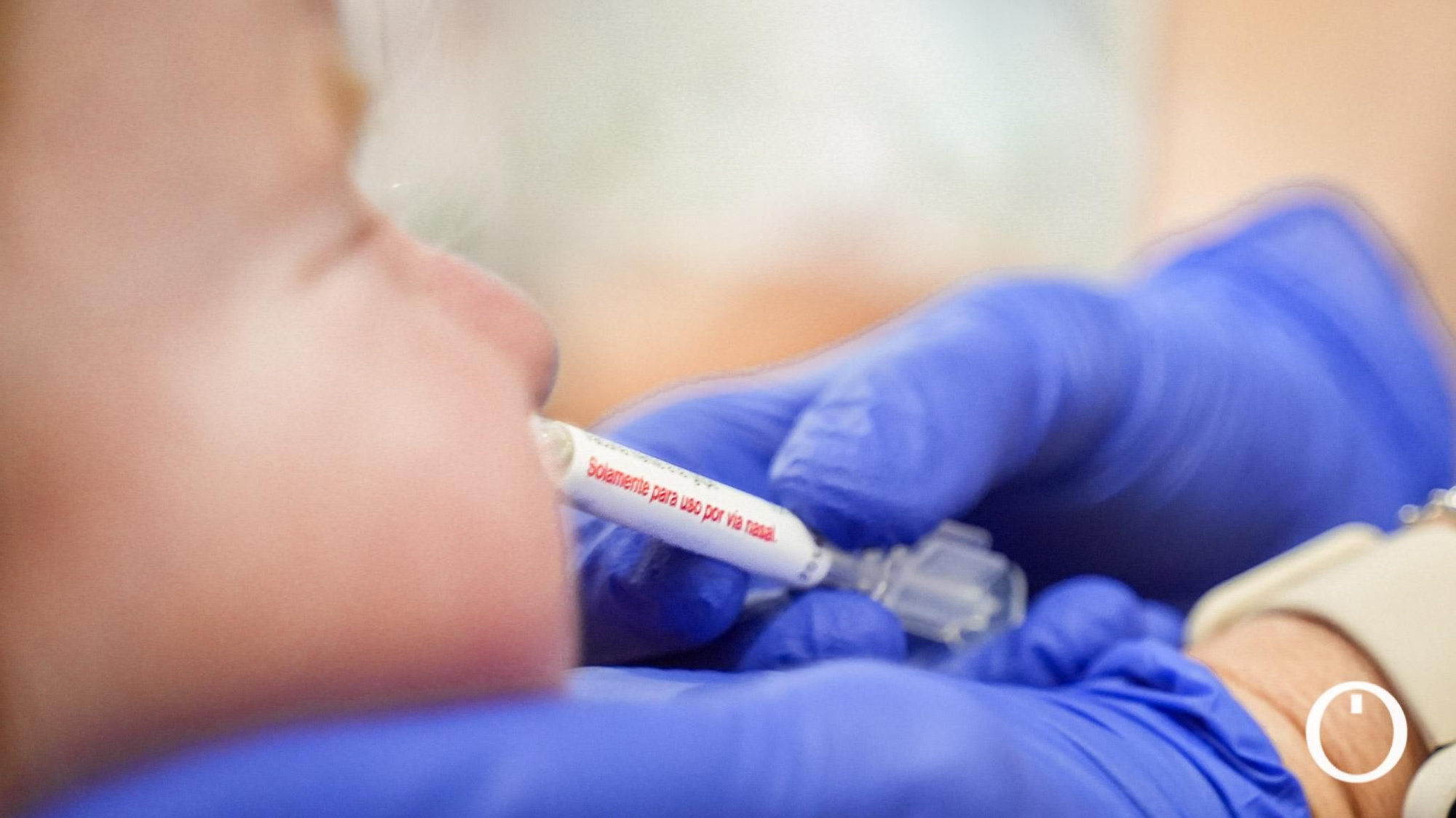 Primer día de vacunación contra la gripe infantil