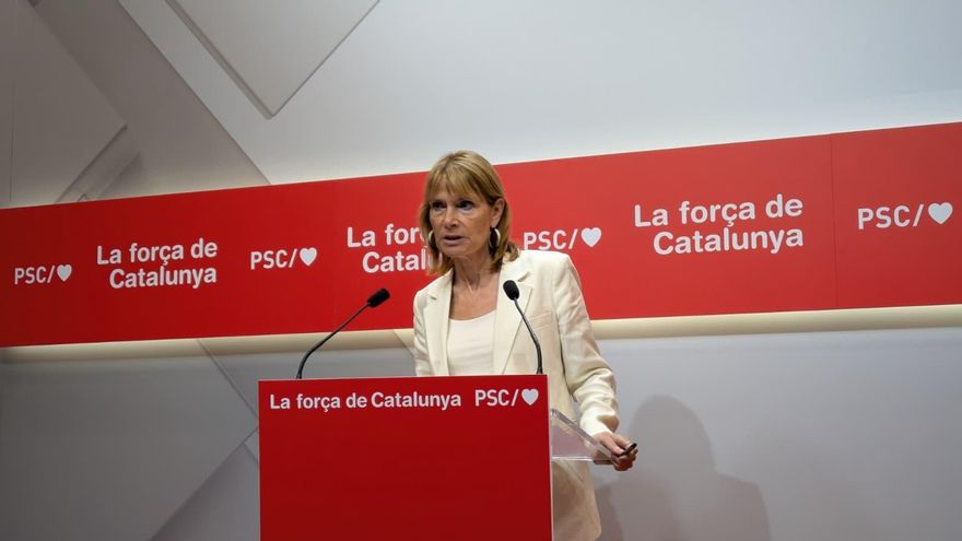 La viceprimera secretaria y portavoz del PSC, Lluïsa Moret, en rueda de prensa