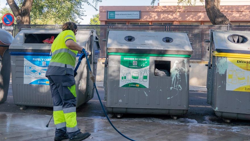 La oposición tumba la nueva tasa de basura en Sevilla y aboca al gobierno local del PP a poner los 20 millones de su coste