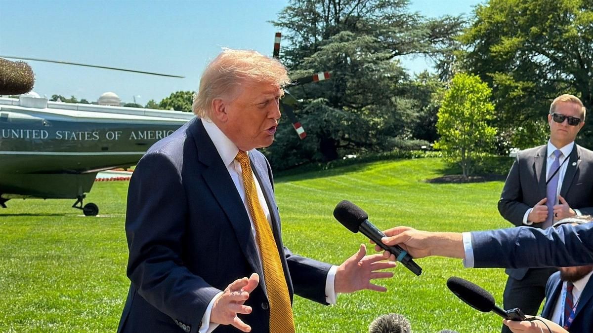 Un juez bloquea el veto de Trump a CNN, MSNOW y Politico y les permite entrar en la Casa Blanca