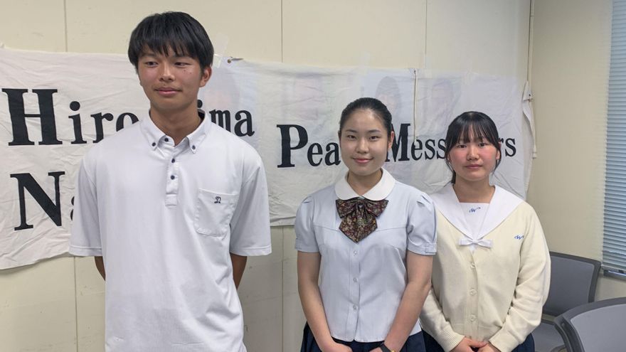 Estudiantes de Nagasaki toman el testigo de sus abuelos supervivientes a la bomba