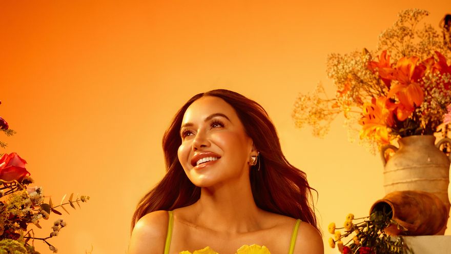 Chiquis: 'Flores En Mi Alma' es el brillo que nace tras el dolor