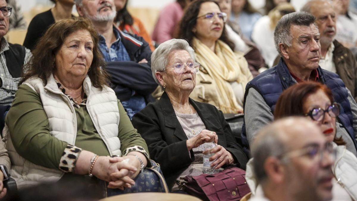 Jóvenes alemanes y españoles se unen para rendir homenaje a los inmigrantes españoles