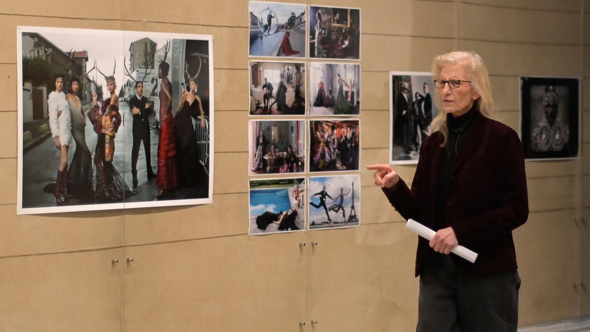 Annie Leibovitz presenta en A Coruña la muestra 'Wonderland': "La moda es un mundo maravilloso para jugar"