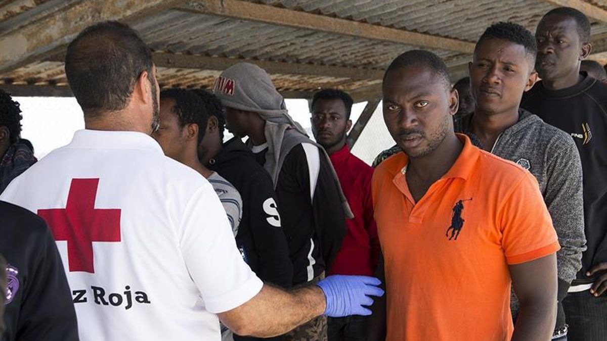 Llegan a Motril en buen estado las 73 personas rescatadas en Alborán