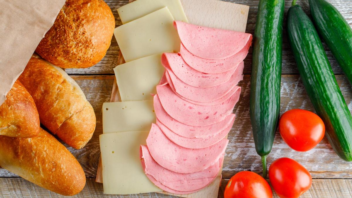 El pavo, las aceitunas o las galletas: qué ha cambiado con la nueva norma de calidad alimentaria