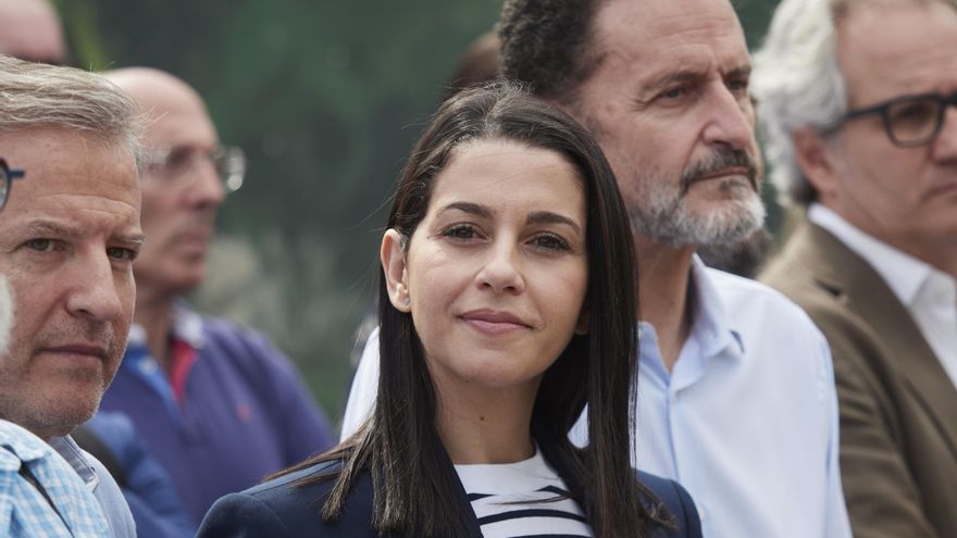 Arrimadas asegura que ve posible una lista única en Ciudadanos tras una reunión de una hora con Bal