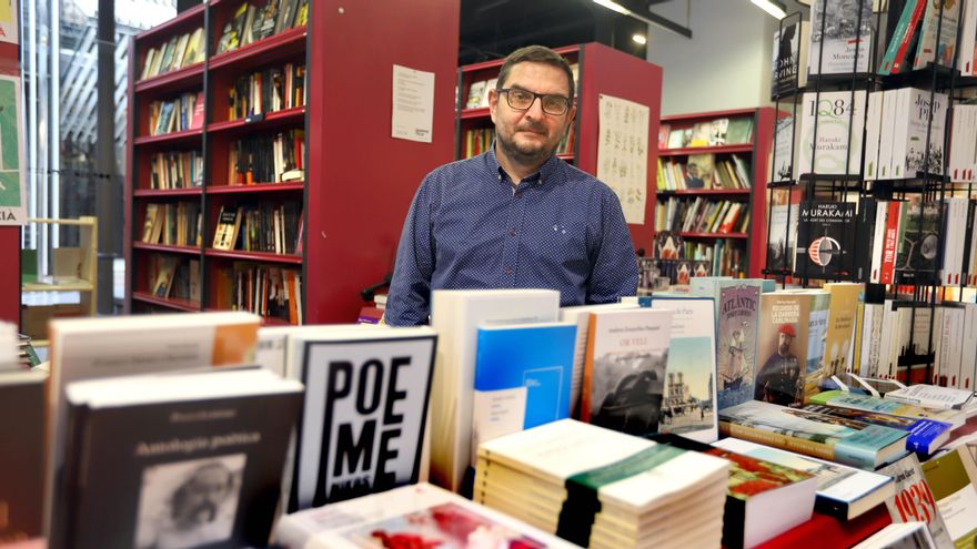 Comenta Xavier Aliaga: “En els darrers cinc anys he llegit moltes autores, sobretot Lucia Berlin, un gran descobriment, i també Margaret Atwood, i a casa nostra Irene Solà, Alba Dalmau i Eva Baltasar, entre altres”.