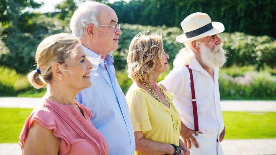 ¿Puede cualquier persona viajar con el IMSERSO?