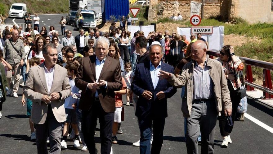 Inaugurado el nuevo puente de Azuara y reabierta la carretera hacia Moyuela casi un año después de la dana de 2025