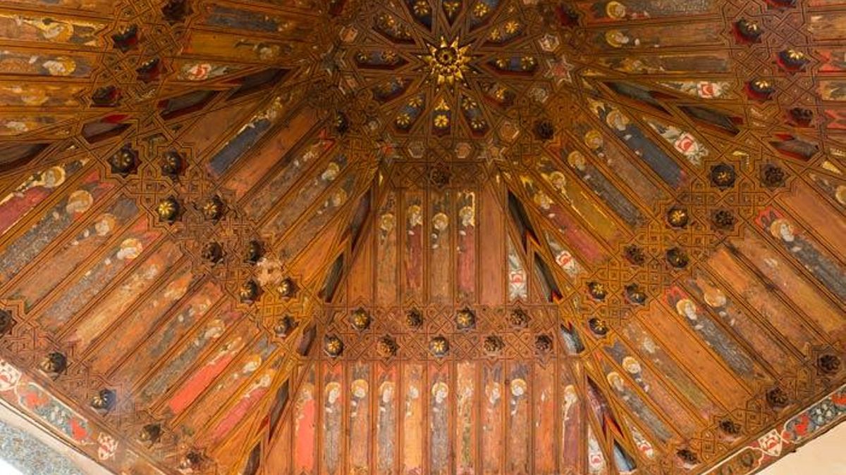 Una joya mudéjar en peligro: el agua se filtra por la techumbre de la capilla del Castillo de Mesones de Isuela (Zaragoza)