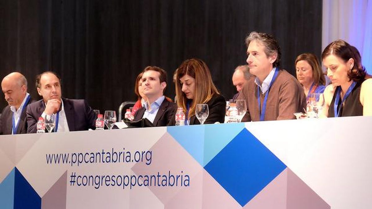 De derecha a izquierda: Gema Igual, De la Serna, Sáenz de Buruaga, Pablo Casado e Ignacio Diego. | PP