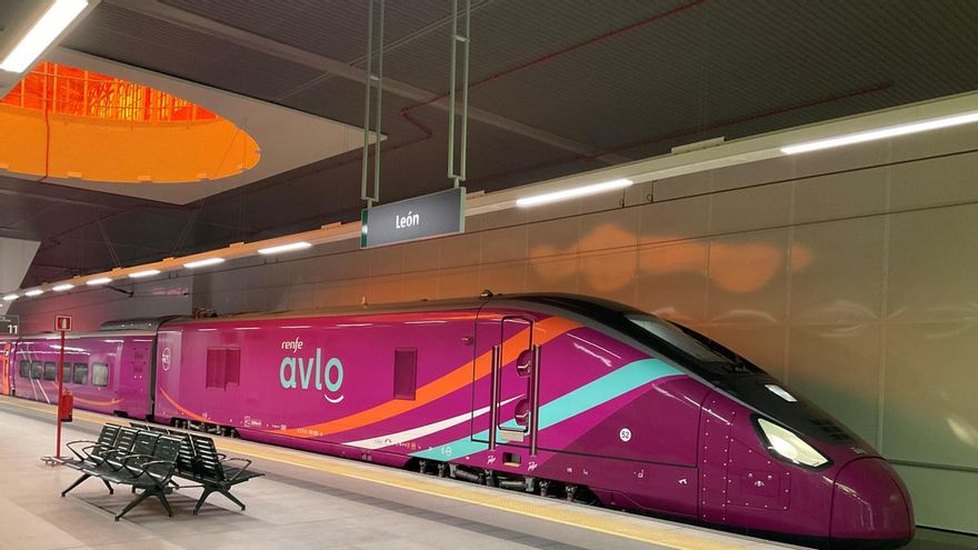 Renfe prueba su 'low cost', el Avlo, en la estación de León y por la Variante de Pajares