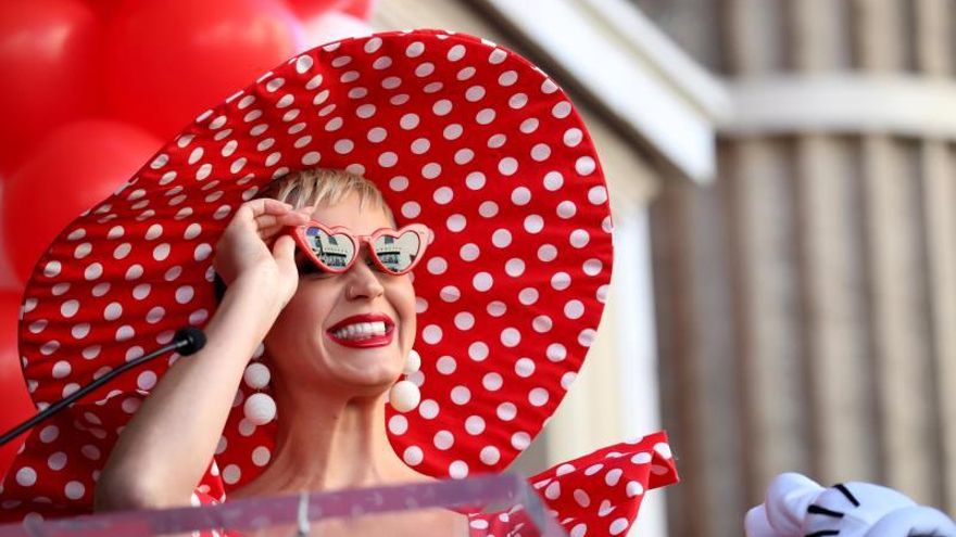 La IA se filtra en la MET Gala 2025 y cómo Katy Perry se ha vuelto de nuevo viral