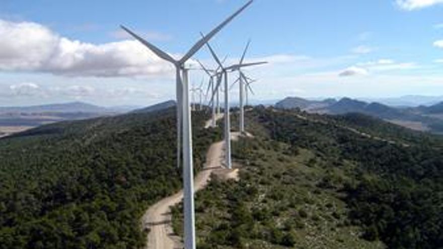 Teruel Existe convoca una caravana contra los megaparques de renovables por la "masificación" eólica y fotovoltaica que suponen