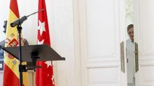 Cristina Cifuentes se retira tras anunciar su dimisión.
