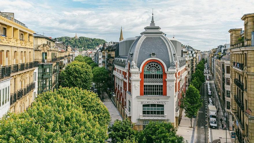 De cine más antiguo de España a hotel de lujo: abre sus puertas el Hilton en el antiguo Bellas Artes de Donostia