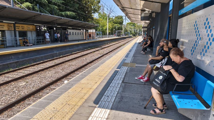 Trenes sin servicio: trabajadores hacen un paro general porque con Milei van perdiendo el 56% de su poder adquisitivo