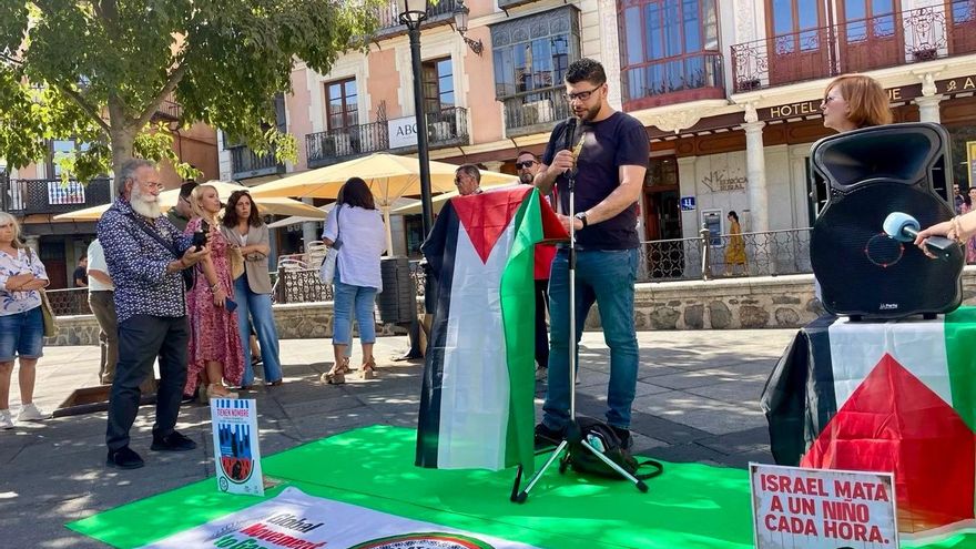 El eco de los nombres de los niños asesinados en Gaza resuena también en Toledo: "Defendemos que vivan en paz"