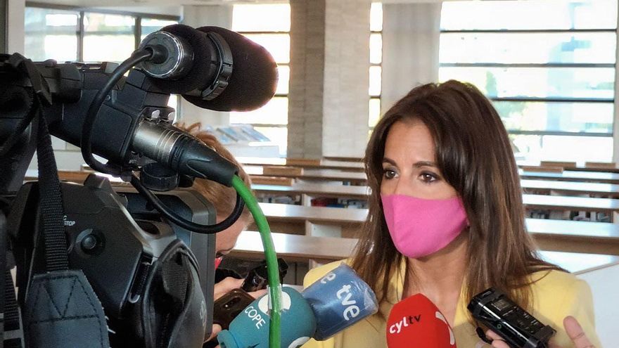 La exprocuradora de Ciudadanos que dejó sin mayoría al Gobierno de Castilla y León se plantea acudir al Constitucional para evitar el bloqueo político